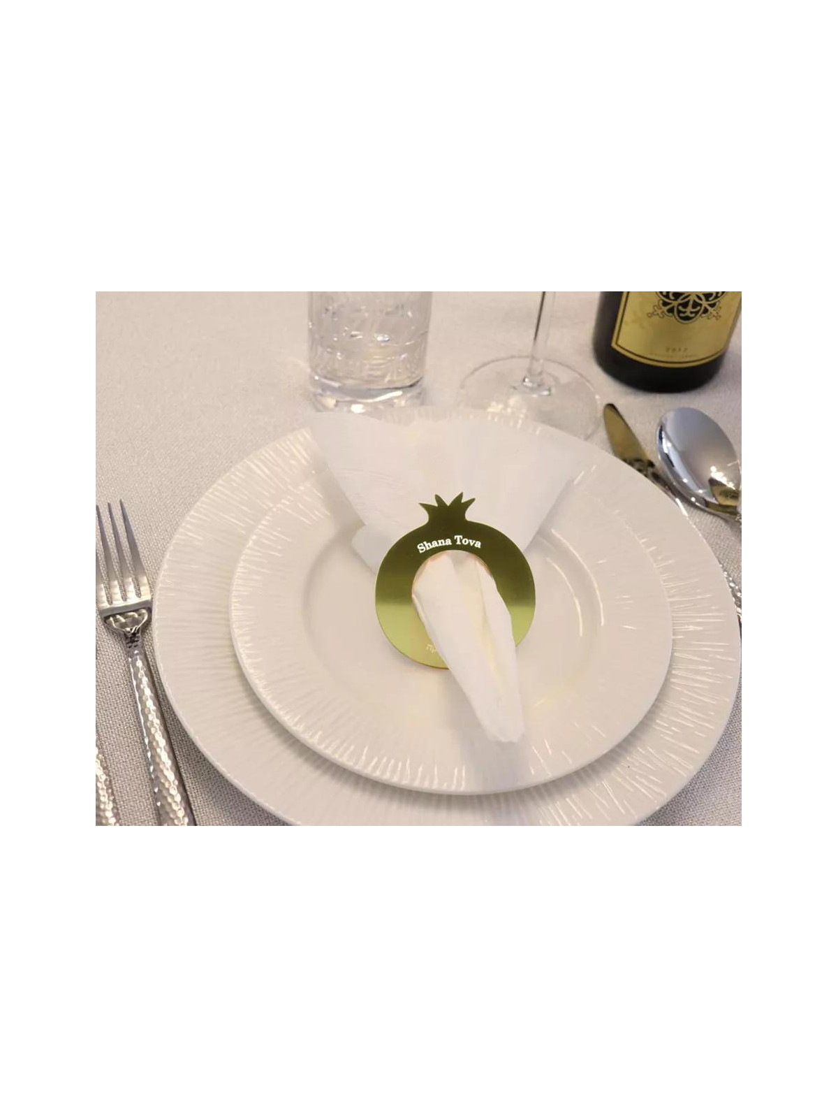 Décoration de serviette en forme de grenade
